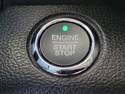 Used 2021 Ford F250 Lariat AWD/4WD image 13