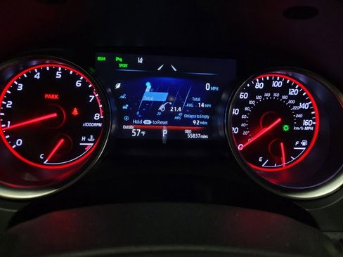 Used 2018 Toyota Camry XSE FWD image 23