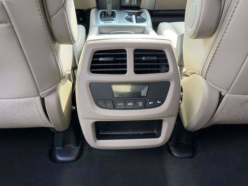 Used 2018 Honda Pilot EX-L image 4