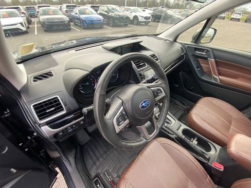 Used 2018 Subaru Forester 2.5i Touring AWD/4WD image 9
