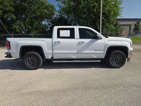 Used 2018 GMC Sierra 1500 SLT w/ Enhanced Driver Alert Package RWD image 2