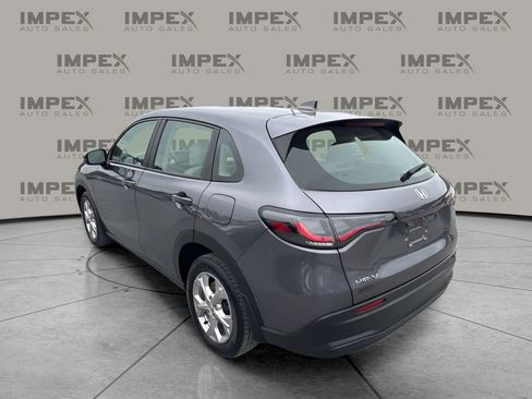 Used 2023 Honda HR-V LX image 3