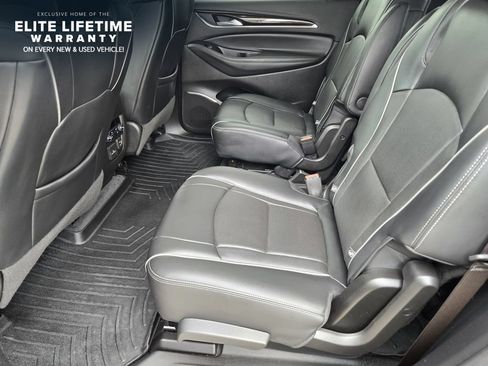 Used 2021 Buick Enclave Avenir w/ Avenir Technology Package FWD image 29