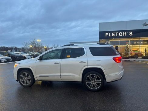 Used 2019 GMC Acadia Denali w/ LPO, Floor Liner Package image 8