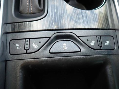 Used 2019 Chevrolet Impala Premier image 17