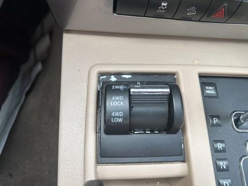 Used 2010 Jeep Liberty Sport image 14