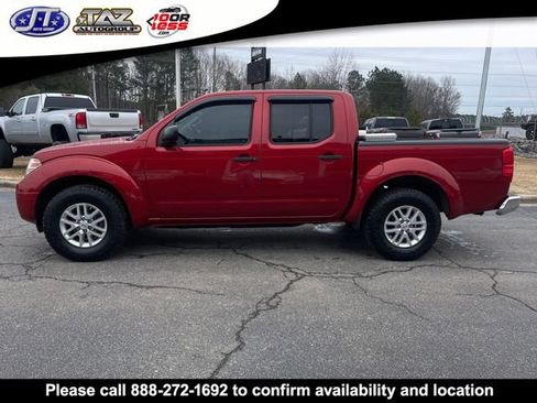 Used 2015 Nissan Frontier SV image 5