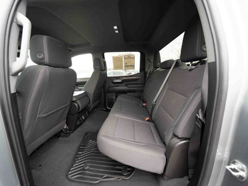 Used 2025 Chevrolet Silverado 1500 LT image 23