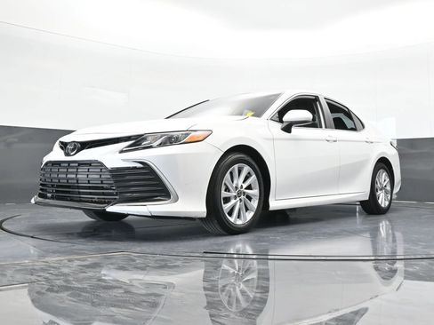Used 2024 Toyota Camry LE image 54