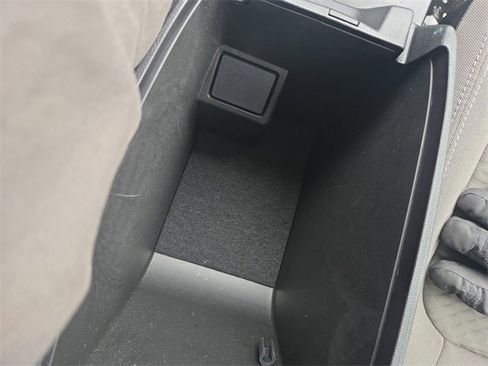 Certified 2022 Ford Escape SE w/ Cold Weather Package image 39