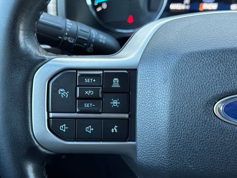 Used 2023 Ford Expedition Limited image 31