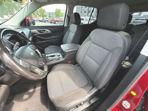 Used 2018 Chevrolet Traverse LT AWD/4WD image 18