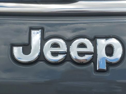 Used 2022 Jeep Compass Limited AWD/4WD image 13