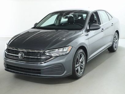 Used 2023 Volkswagen Jetta SE