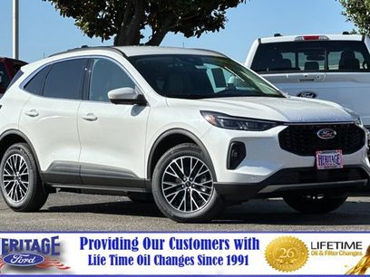 New 2025 Ford Escape SE w/ PHEV Premium Package