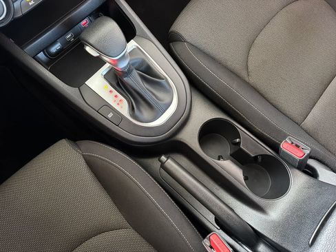Used 2024 Kia Forte LXS w/ LXS Technology Package FWD image 24