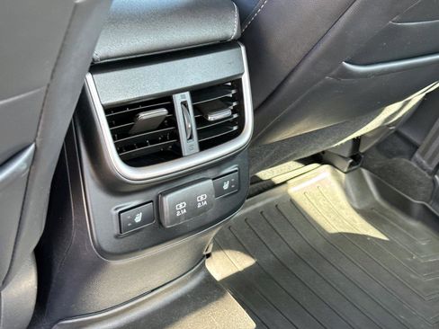Used 2022 Subaru Legacy Limited image 13