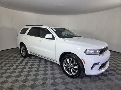 Certified 2022 Dodge Durango SXT w/ Anodized Platinum Package image 2
