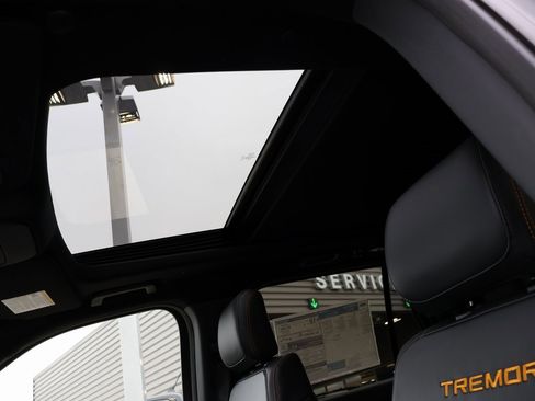 New 2025 Ford Expedition Tremor image 27
