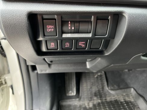 Used 2023 Subaru Crosstrek 2.5i Limited w/ Moonroof Package image 19