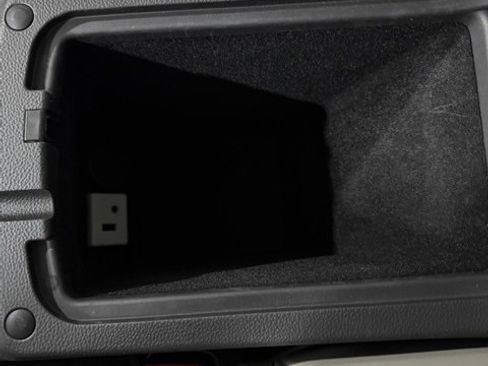 Used 2016 Cadillac SRX Luxury image 25