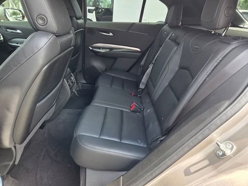 Used 2025 Cadillac XT4 Premium Luxury FWD image 6
