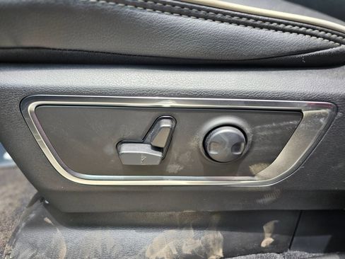 New 2026 RAM 1500 Laramie RWD image 15