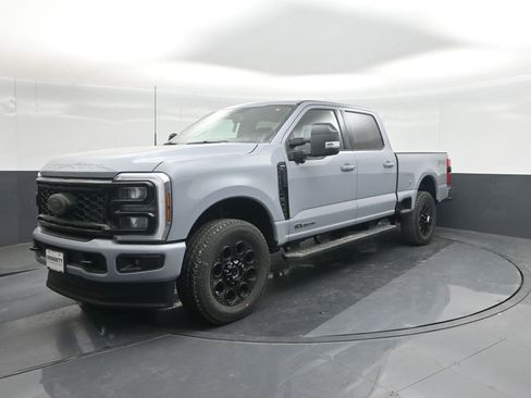 New 2026 Ford F250 Lariat w/ Black Appearance Package AWD/4WD image 33