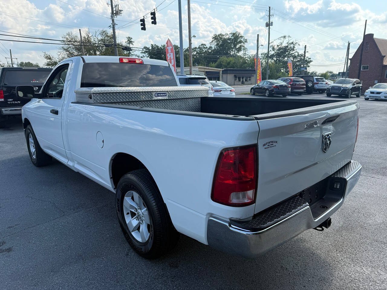 Used 2018 RAM 1500 Express RWD image 5