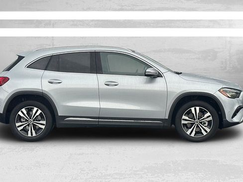 Certified 2025 Mercedes-Benz GLA 250 4MATIC image 3