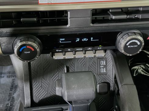 Used 2025 Toyota Tacoma SR5 image 23