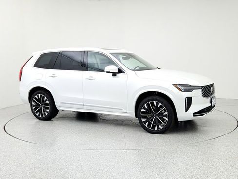 New 2025 Volvo XC90 T8 Ultra w/ Protection Package Premier image 3