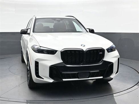 New 2026 BMW X5 M60i w/ Executive Package image 9