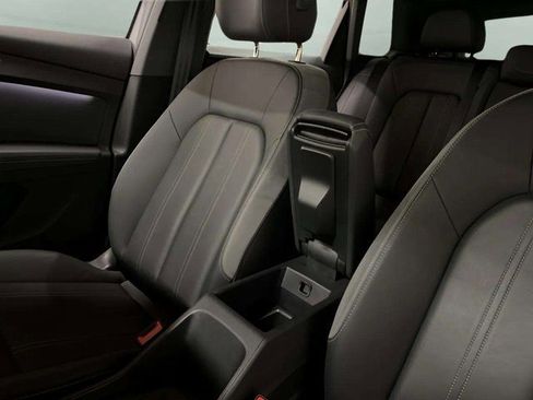 Used 2024 Audi Q4 e-tron Premium w/ Convenience Package image 62