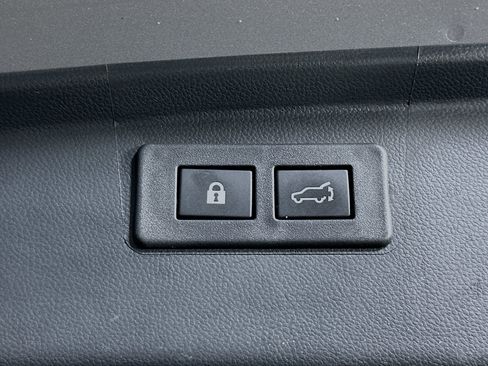 Used 2025 Subaru Outback Onyx Edition AWD/4WD image 29