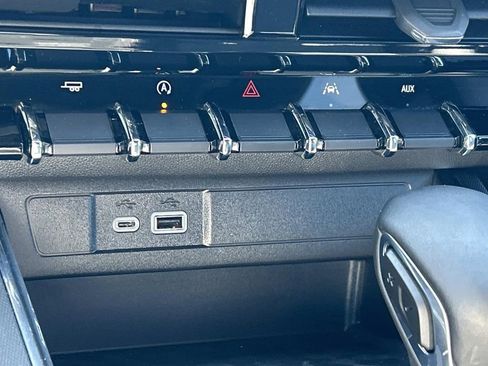 Used 2024 GMC Canyon Elevation w/ Convenience Package RWD image 31