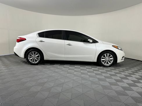 Used 2015 Kia Forte EX image 8