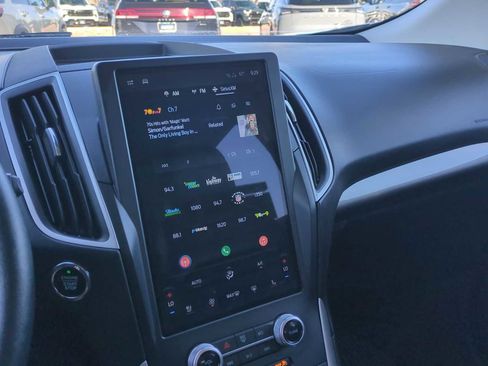 Used 2023 Ford Edge SEL w/ Convenience Package image 13