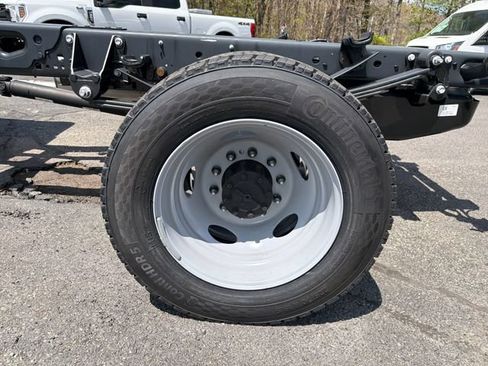 New 2026 Ford F550 4x4 Regular Cab Super Duty image 15