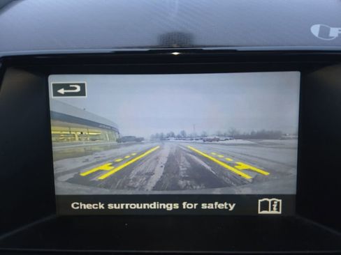 Used 2015 Jaguar F-TYPE R image 22