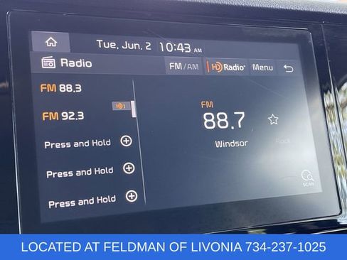 Used 2020 Kia Niro LXS FWD image 13