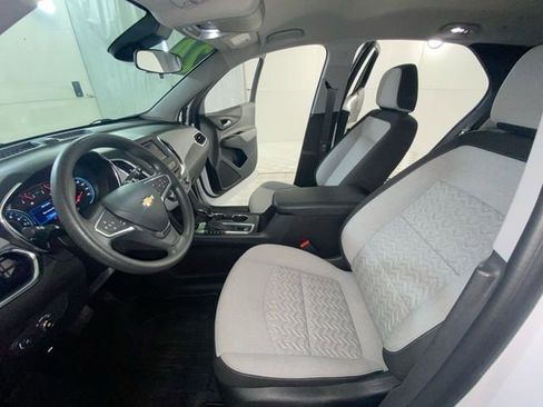 Used 2024 Chevrolet Equinox LS w/ LS Convenience Package AWD/4WD image 24