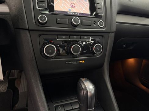 Used 2012 Volkswagen Golf TDI FWD image 25