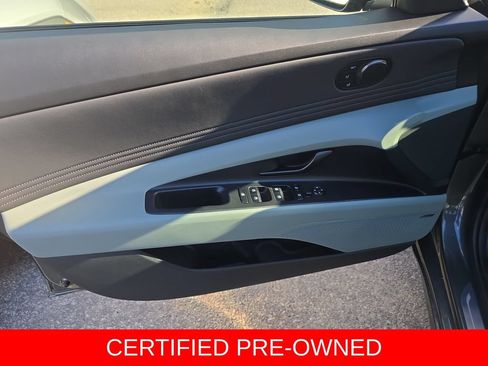Used 2026 Hyundai Elantra Limited FWD image 27