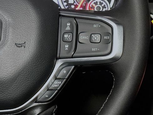 New 2026 RAM 1500 4x4 Crew Cab image 29
