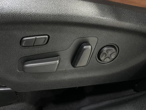 Used 2019 Kia Sorento SX FWD image 17