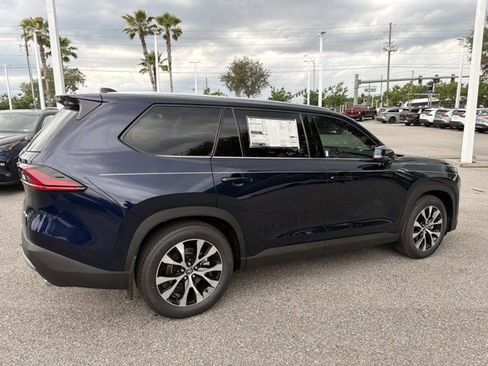 New 2026 Toyota Grand Highlander AWD Hybrid image 2