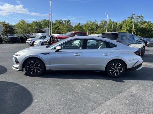 Used 2024 Hyundai Sonata SEL FWD image 6