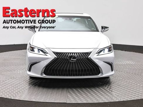 Used 2021 Lexus ES 350 w/ Premium Package FWD image 2