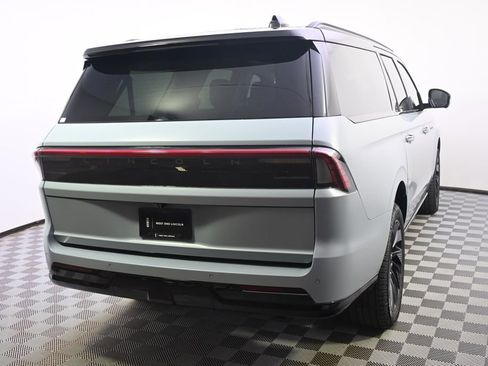 New 2026 Lincoln Navigator L Reserve w/ Jet Appearance Package image 6